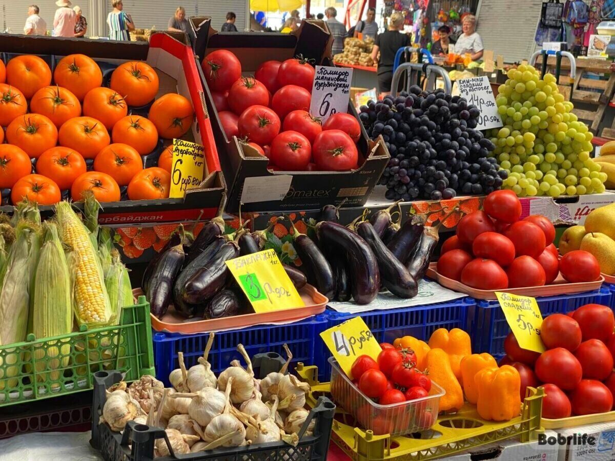 Арбуз от 3 рублей, кишмиш от 11,50 за килограмм. Посмотрели цены на бобруйском рынке