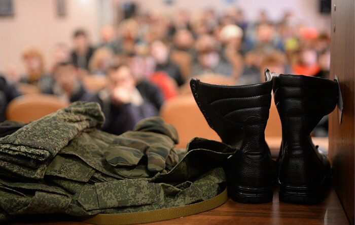 О призыве граждан 1997-2006 годов рождения на срочную военную службу, службу в резерве в городе Бобруйске