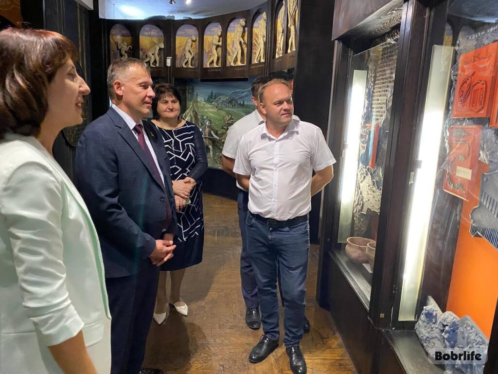 В торжествах по случаю Дня народного единства приняли участие делегации побратимов Бобруйска