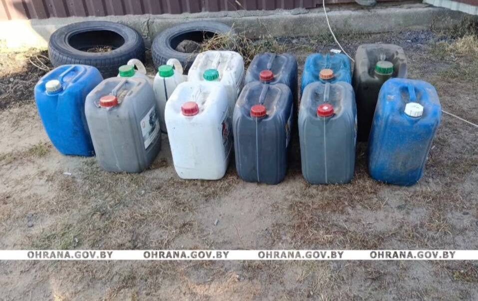 В Бобруйском районе правоохранители пресекли факт незаконного хранения более 200 литров окрашенного дизельного топлива