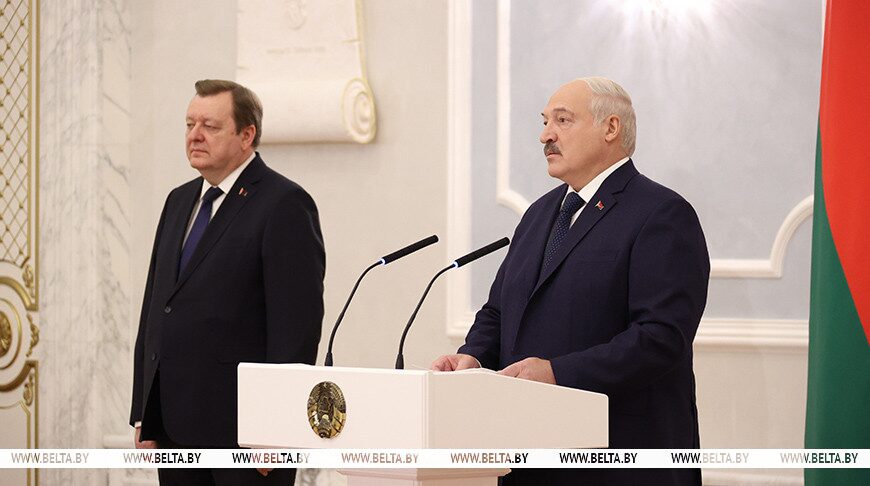 Лукашенко принял верительные грамоты от послов девяти государств