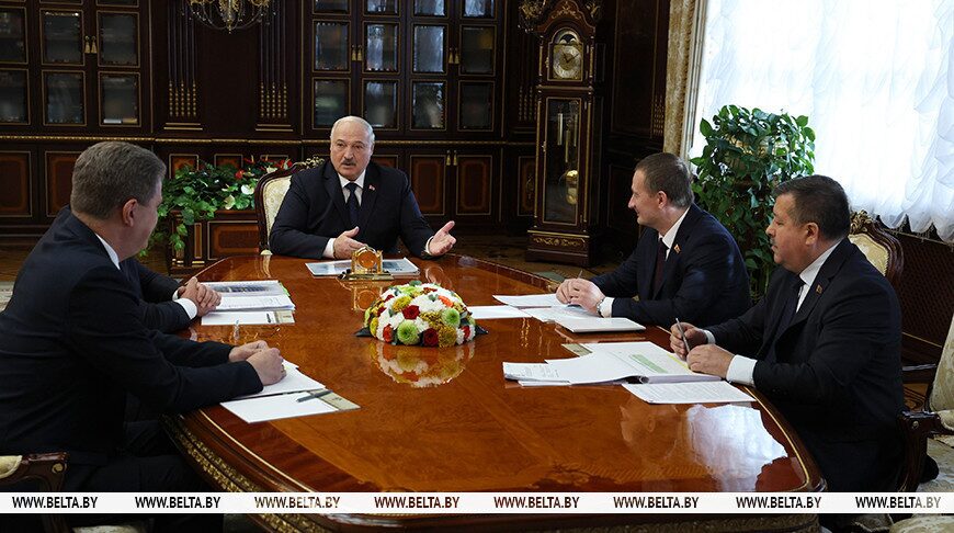 «Надо будет прыгать выше!» Лукашенко озвучил главное обещание народу Беларуси в предвыборный период