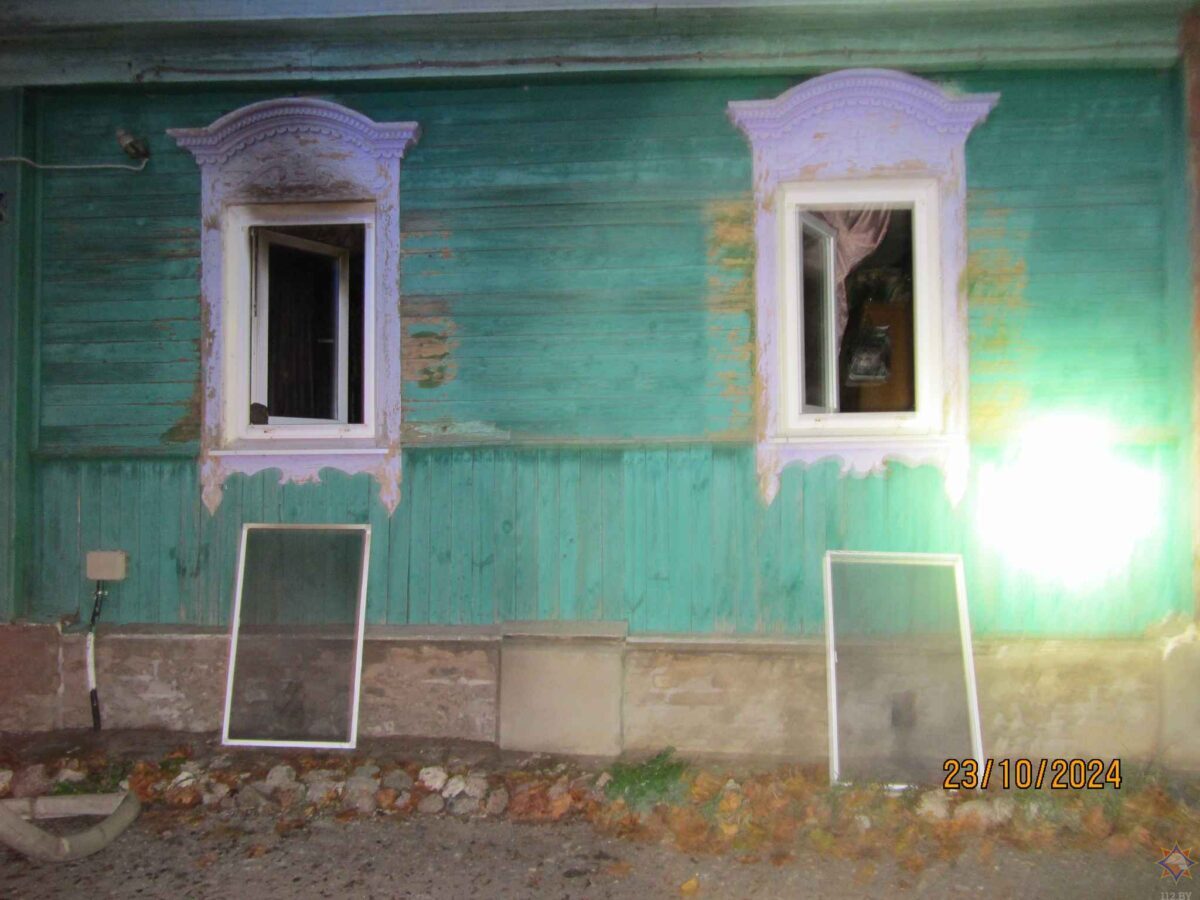 Пожар в жилом доме: бобруйских пенсионеров спас пожарный извещатель