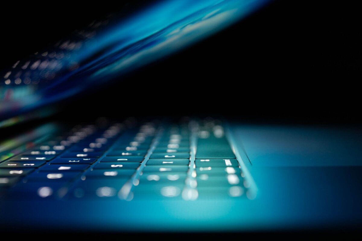 Как защитить детей от угроз в интернете и на улице? Ркомендации правоохранителей