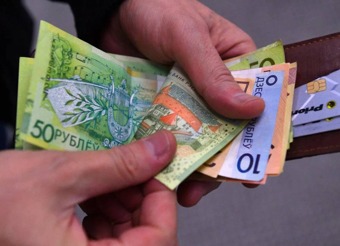 Житель Бобруйска «заигрался» и обманул своих подчиненных на 368 тысяч рублей