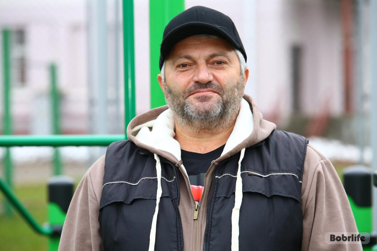Грузинский велопутешественник Нодар Беридзе посетил Бобруйск. Он проехал свыше 68000 километров на своем «железном коне» по территории Евразии