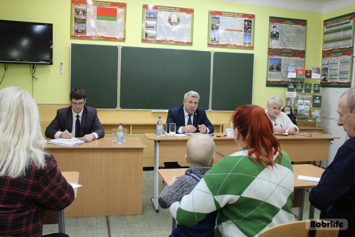 Игорь Кисель: «Работы по благоустройству в Киселевичах необходимо продолжать»