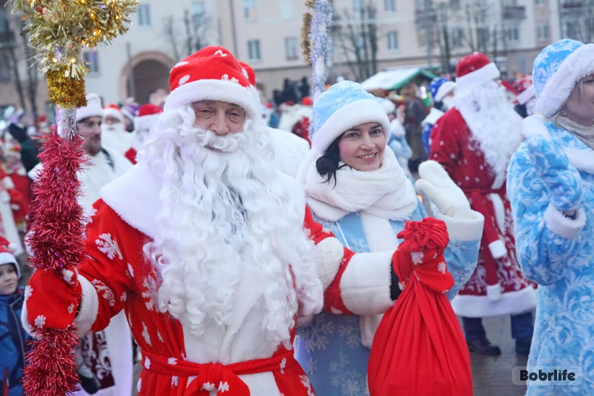 Гулять, так гулять! Стала известна полная программа новогодних и рождественских мероприятий в Бобруйске. Сохраняйте, чтобы не потерять