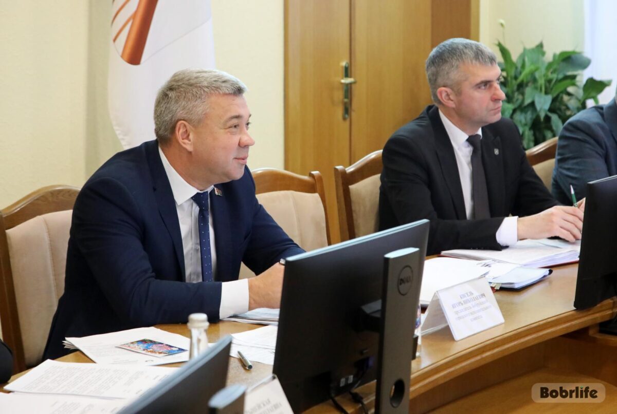 Совершенствуйтесь и развивайтесь. Встреча руководства города с молодыми специалистами