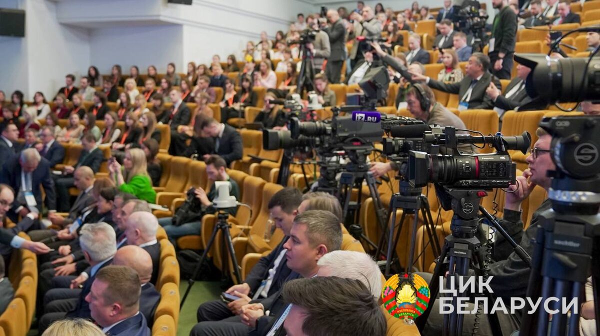 За выборами Президента наблюдают 486 иностранных (международных) наблюдателей