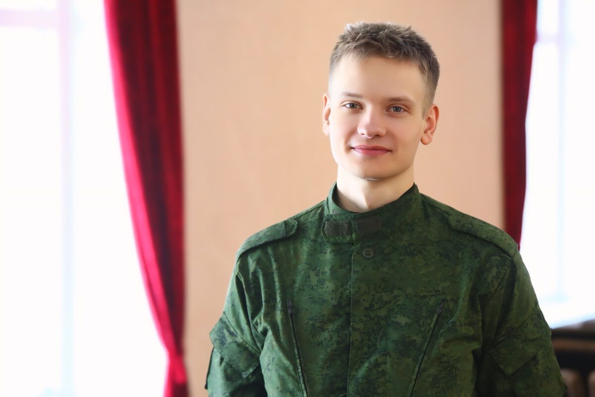 Гордость за службу стране. Чему армия научила Кирилла Гребеневича