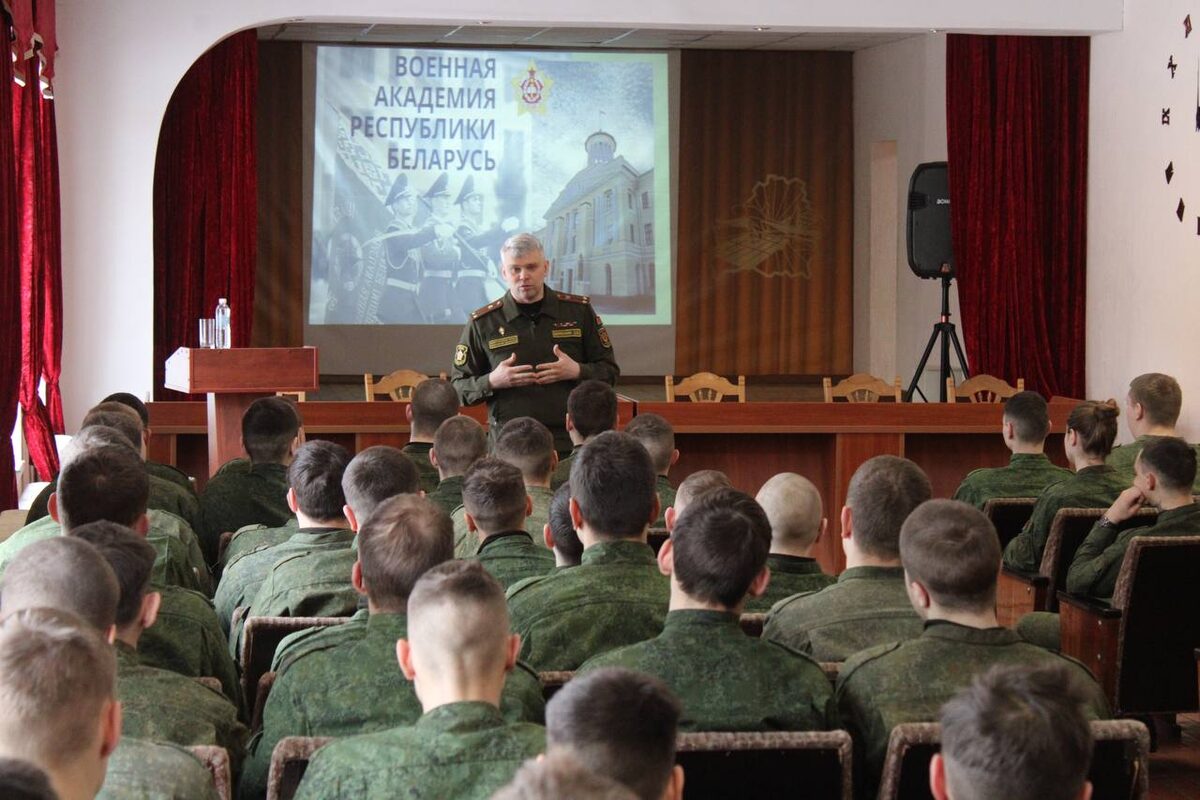 Образование через службу. Как поступить в Военную академию, рассказал подполковник Денис Бержанин