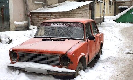 О пустующих домах и бесхозных авто можно сообщить на горячую линию 27 февраля