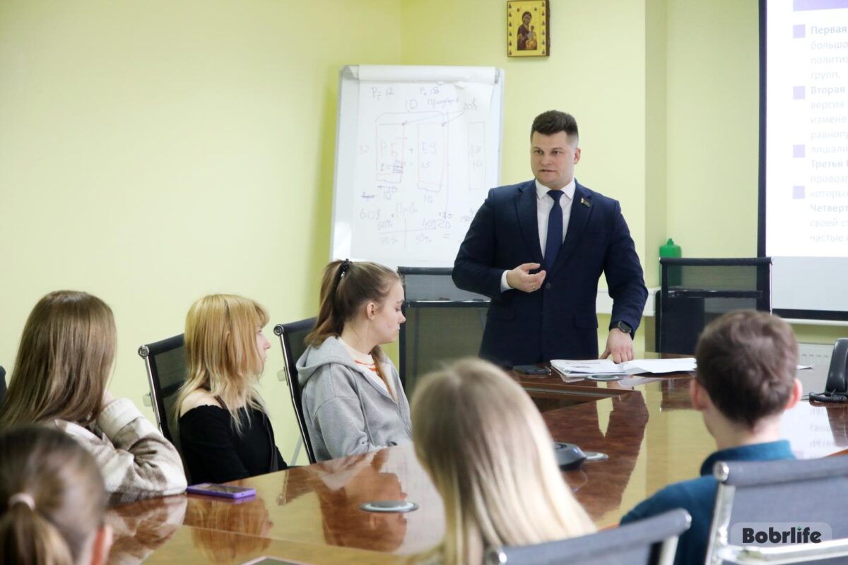 Молодежь в авангарде. В Бобруйске прошли встречи с первым секретарем Центрального комитета ОО «БРСМ» Александром Лукьяновым