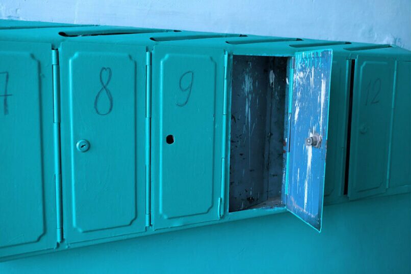 Сломался почтовый ящик? Рассказываем, куда обращаться и кто оплатит ремонт