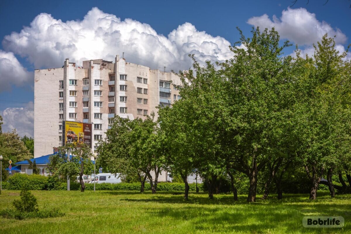 Упор на комплексность. В Беларуси в 2025 году обновят 1,8 тыс. дворов многоэтажек