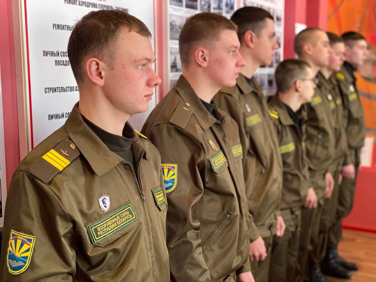 Служба — это честь: профсоюзы поздравили военнослужащих с важной миссией