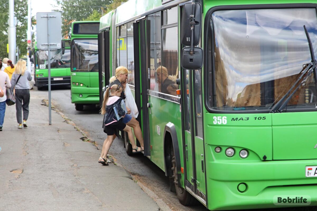 Движение автобусов перед Радуницей в Бобруйске изменится. Сохраняйте расписание, чтобы не потерять