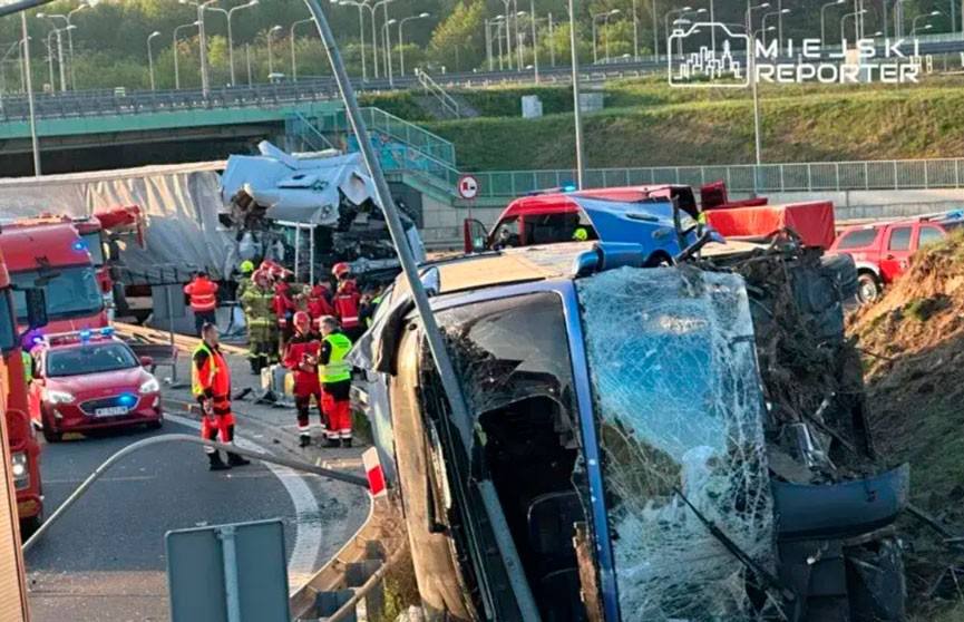 В Польше попал в ДТП автобус с белорусами