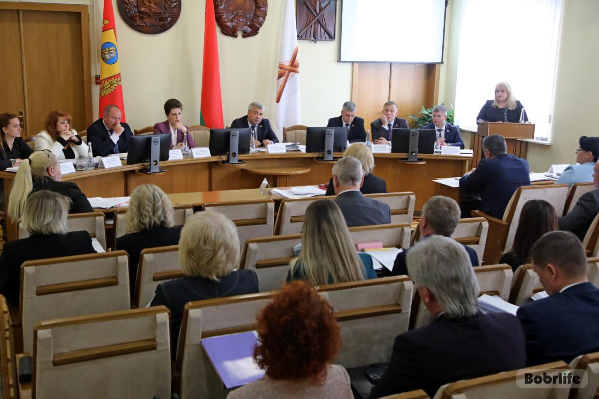 В Бобруйском горисполкоме обсудили итоги отопительного сезона и подготовку к новому