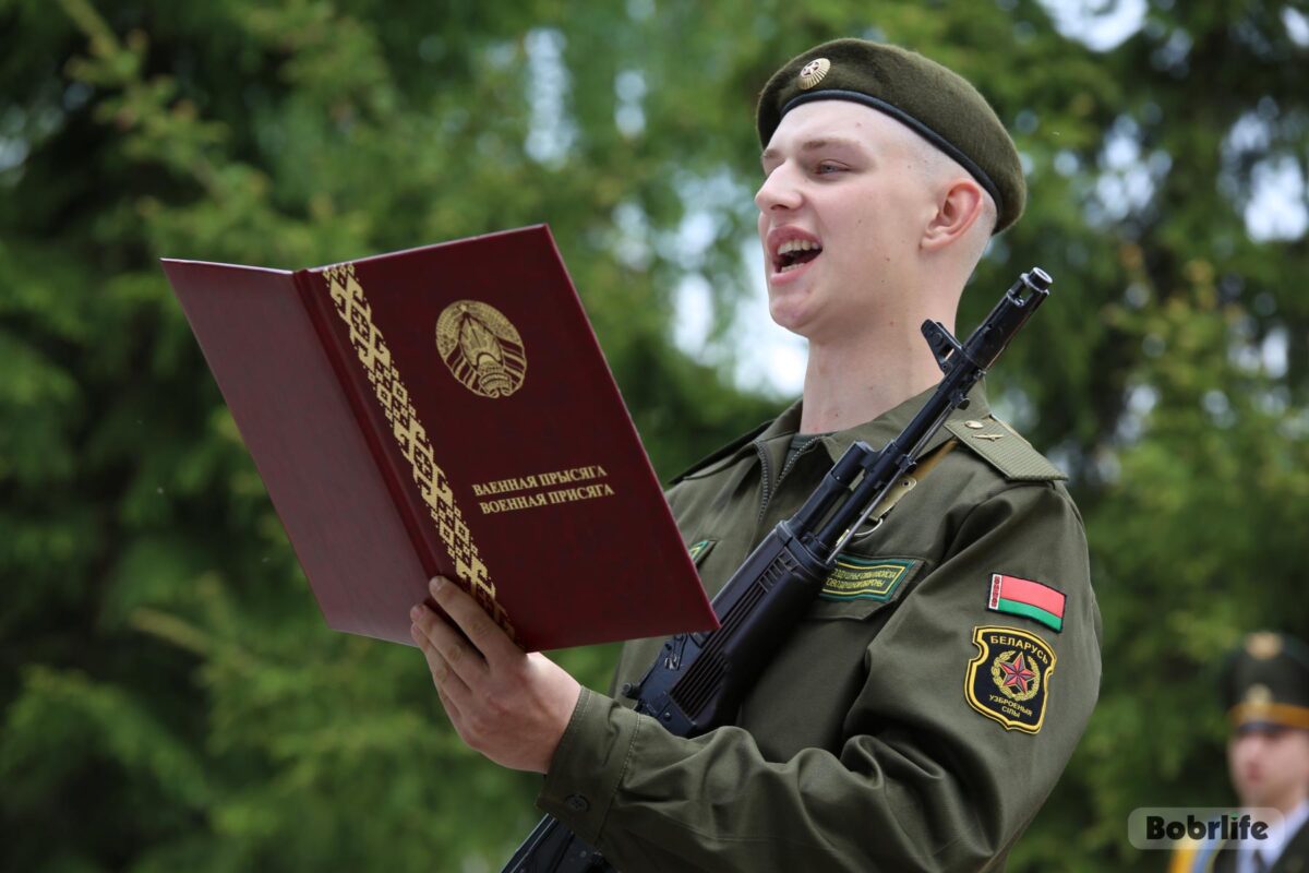 С честью Родине служить! В 83 полку состоялся торжественный ритуал принятия Военной присяги