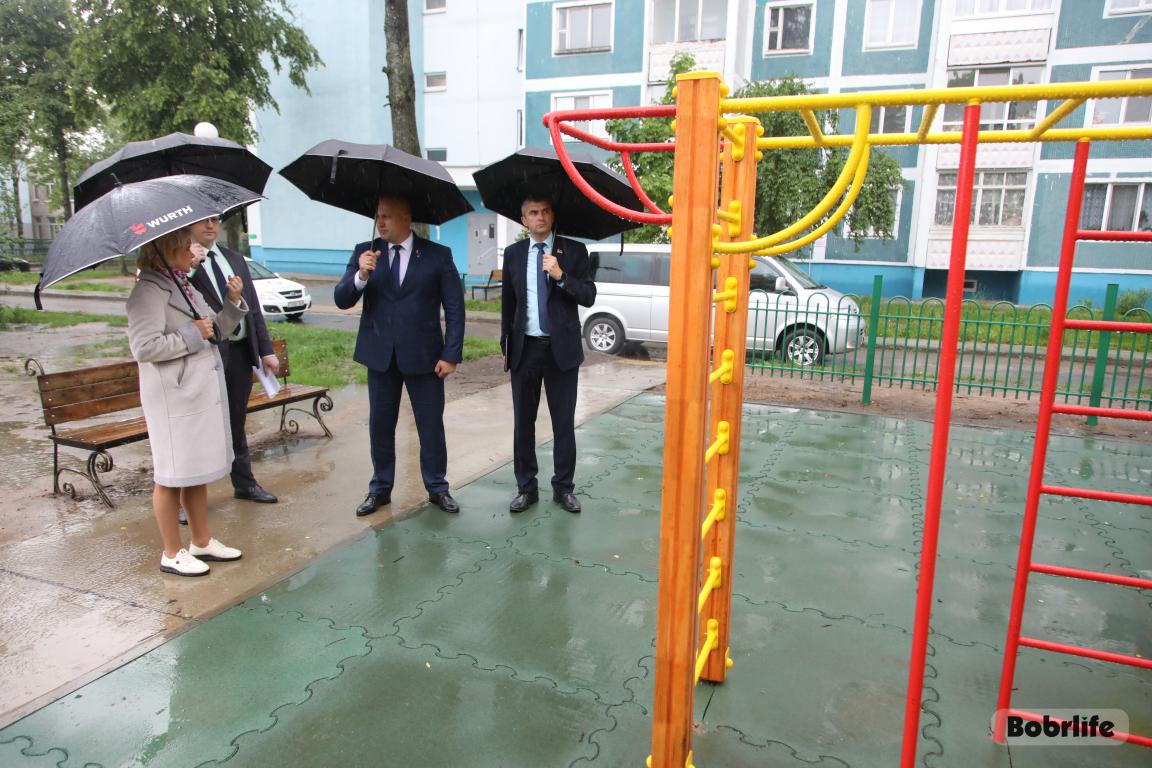 Председатель Бобруйского горисполкома провел мониторинг города. Расскажем, на чем акцентировал внимание Максим Гурин