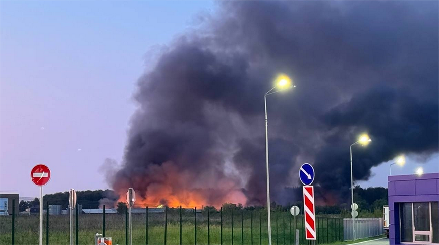Площадь пожара на складе в подмосковном Пушкино составила 21 тыс. кв. метров