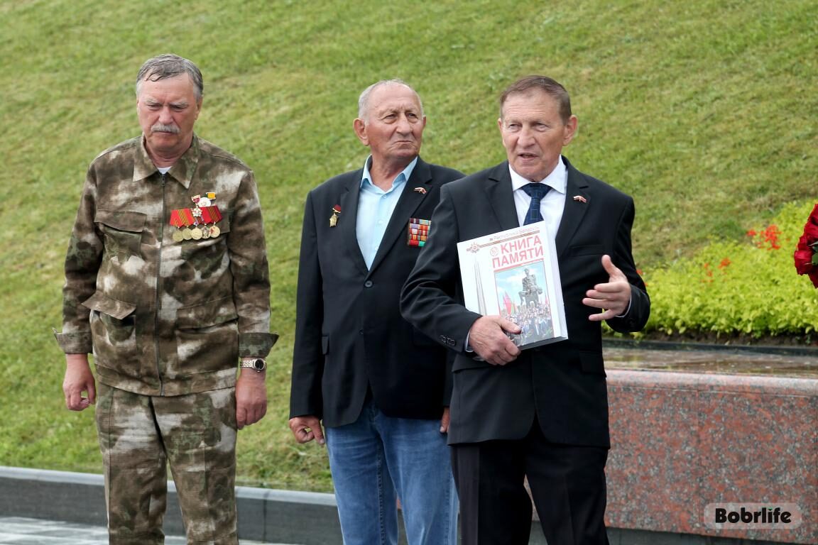 Память объединяет. На Кургане Славы под Минском встретились бобруйчане и пензенцы