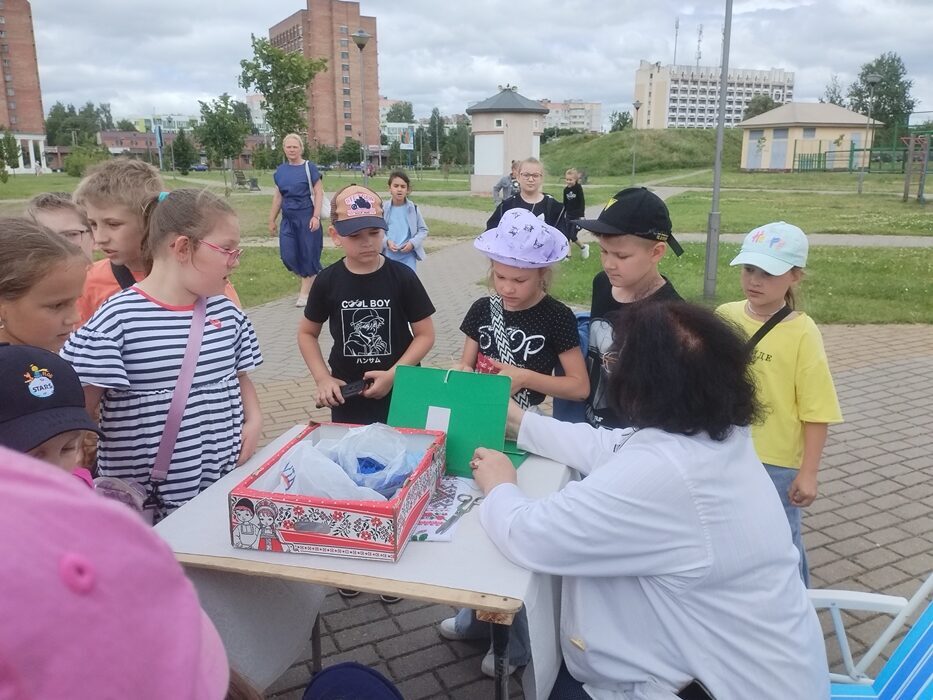 Летние каникулы в Молодежном парке Бобруйска проходят ярко и насыщенно благодаря марафону «Творческое лето»