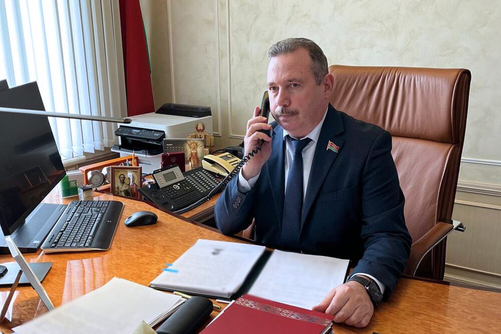 Виктор Ананич проведет прямую телефонную линию 21 августа