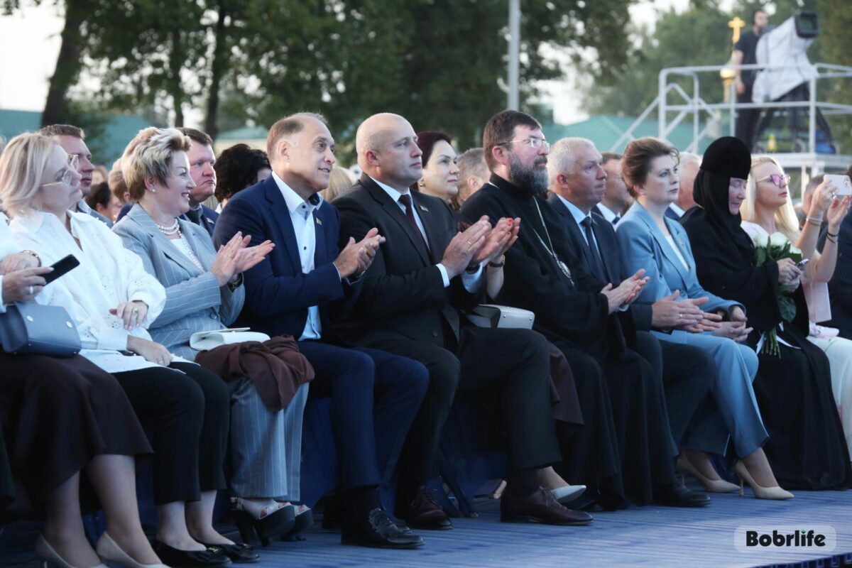 Стиль, таланты, духовность. Праздничный гала-концерт фестиваля «Добрыя людзі» отозвался в сердцах