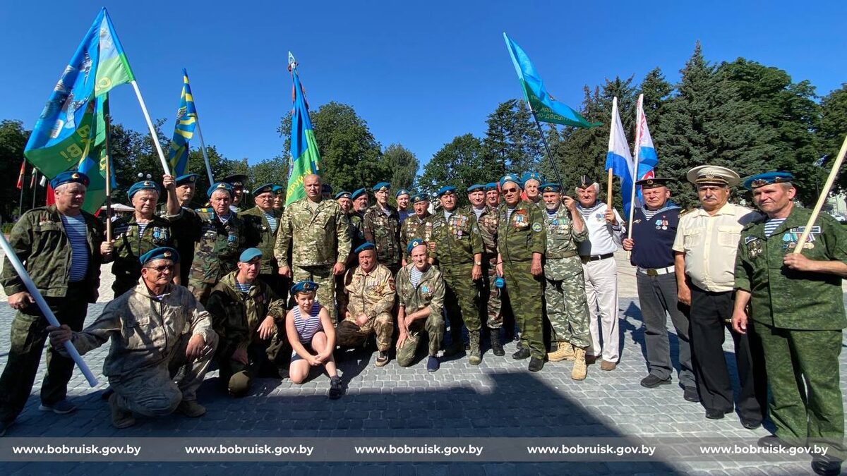 Уважаемые военнослужащие и ветераны сил специальных операций и воздушно-десантных войск!