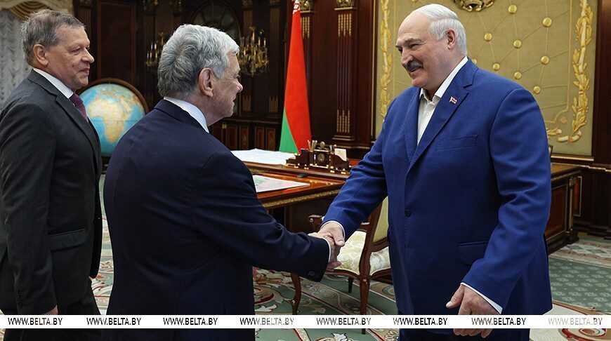 Лукашенко провел встречу с представителем Президента США Джоном Коулом