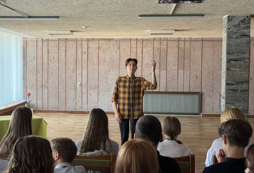 «Голос бобруйских поэтов»: во Дворце искусств состоялся творческий вечер для школьников города
