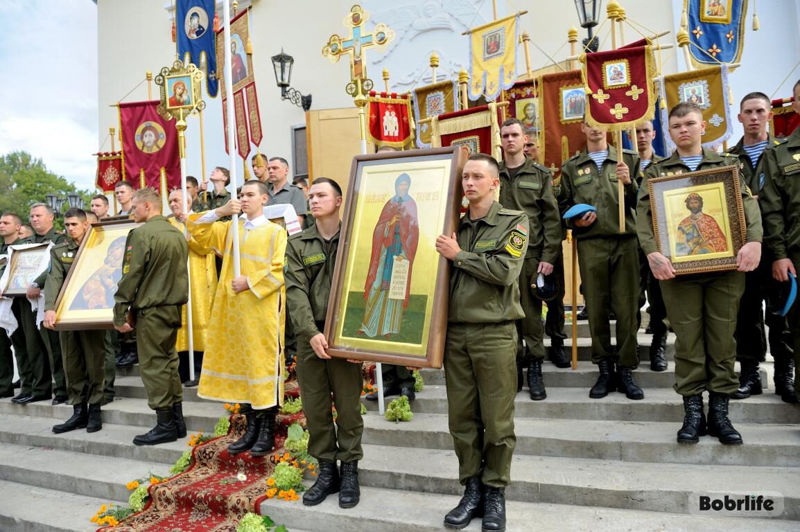 Покровитель воинов. В Бобруйске прошел крестный ход в честь праздника благоверного князя Александра Невского