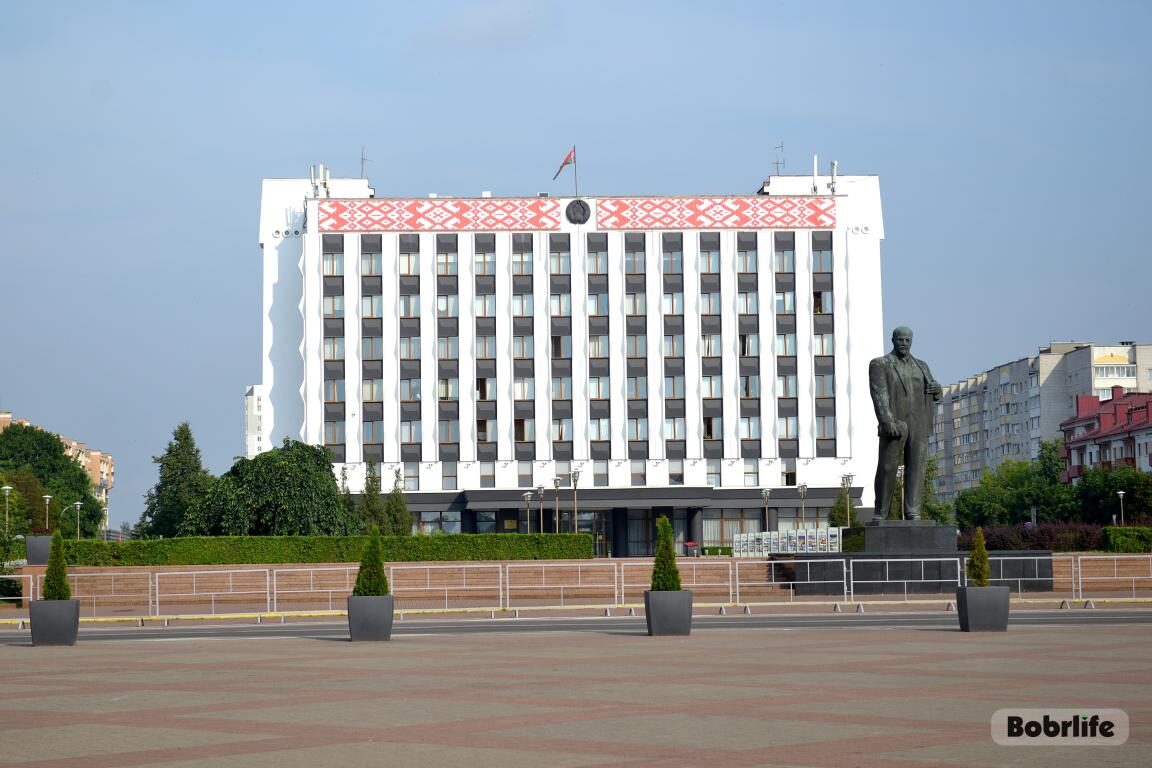 График личного приема граждан, их представителей, представителей юридических лиц руководством Бобруйского горисполкома на октябрь 2025 года