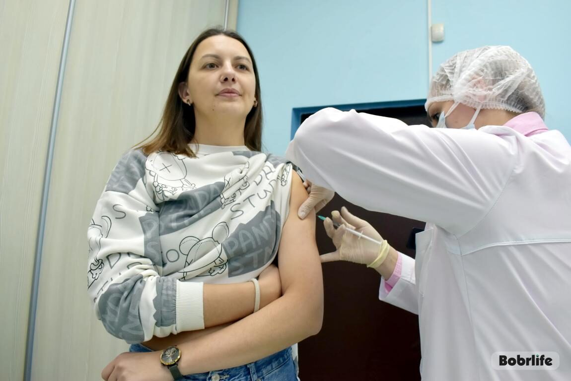 Врач рассказала, можно ли делать прививки беременным