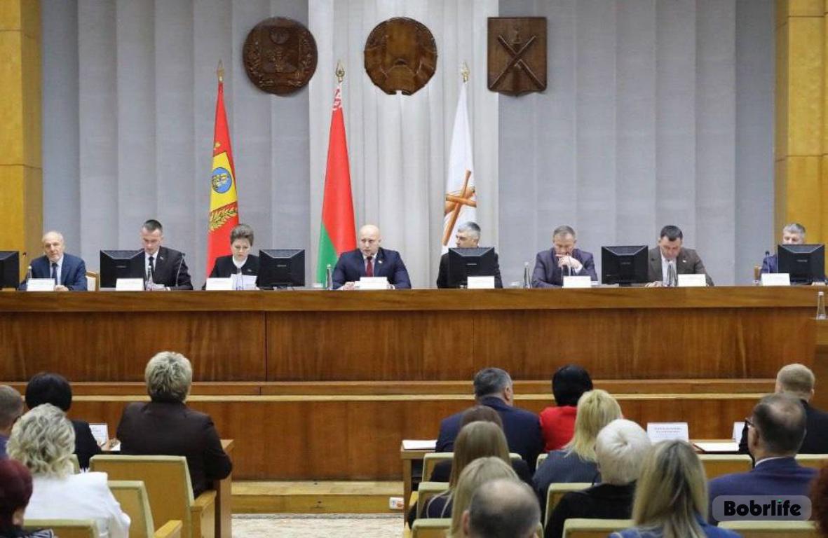 Сбалансированность и эффективность. Прогнозы развития Бобруйска рассмотрели на заседании горисполкома