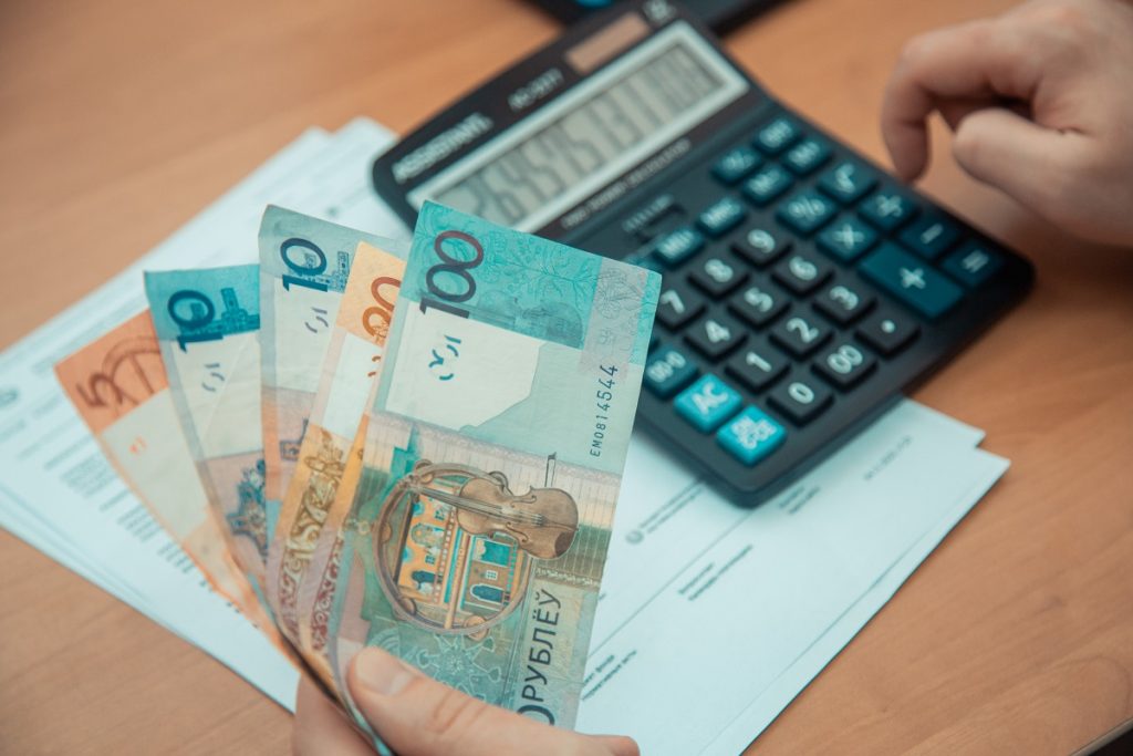 БПМ, пенсии, ставки сборов, детские пособия. Расскажем, что изменится в Беларуси с 1 февраля