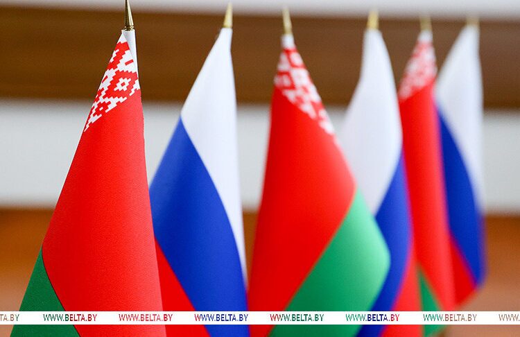 Александр Лукашенко: Беларуси и России жизненно необходимо развивать отношения союзничества