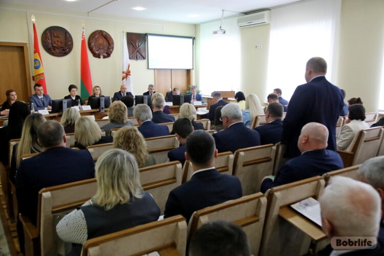 За каждой цифрой – жизнь человека. Охрана труда и защита детей – главные темы заседания Бобруйского горисполкома