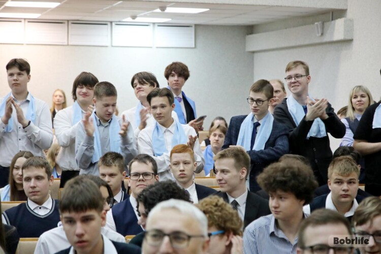 «От вас зависит, не оборвется ли нить исторической памяти». В Бобруйске прошло торжественное закрытие заключительного этапа республиканской олимпиады по истории