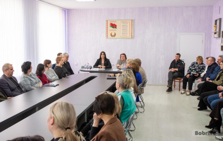 «Сила Беларуси складывается из ежедневного труда каждого из нас здесь, в регионах». В Бобруйском индустриально-строительном колледже прошел Единый день информирования