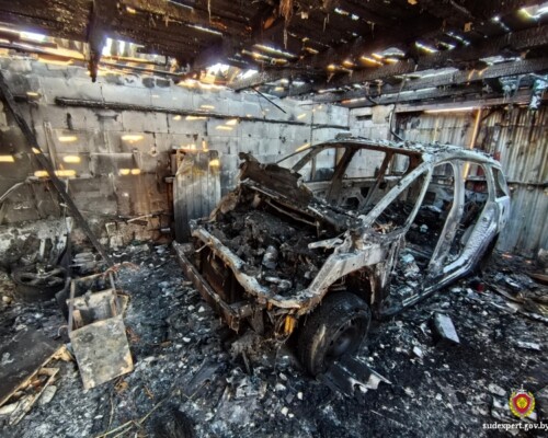 В новый год – «с огоньком». В канун праздника сгорели гараж и автомобиль