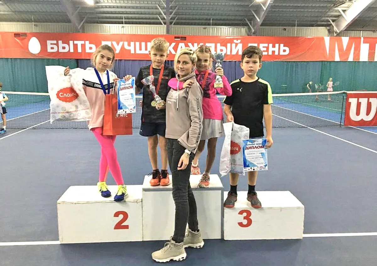 Тренер из Бобруйска Елена Халютина: что ты с ними делаешь, или Секрет деревянного пола