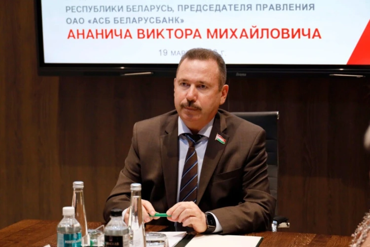 Виктор Ананич о личном приеме граждан: личный контакт —  кратчайший путь к взаимопониманию и общему созиданию