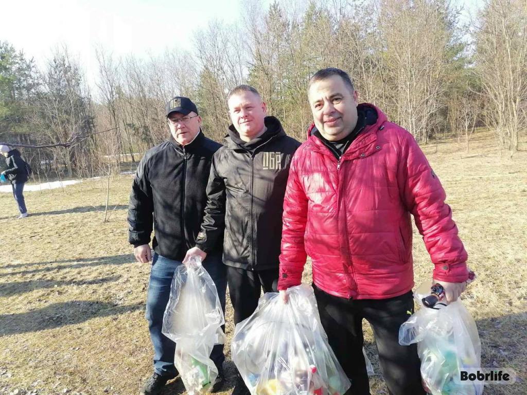 Члены партии «Белая Русь» активно приняли участие в городском субботнике