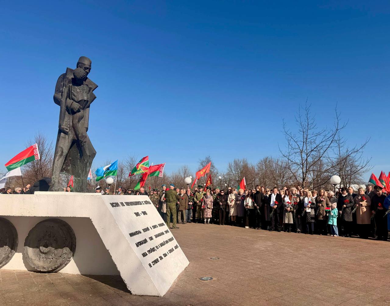 В Бобруйске начинается митинг, приуроченный к 83-й годовщине трагедии в Хатыни