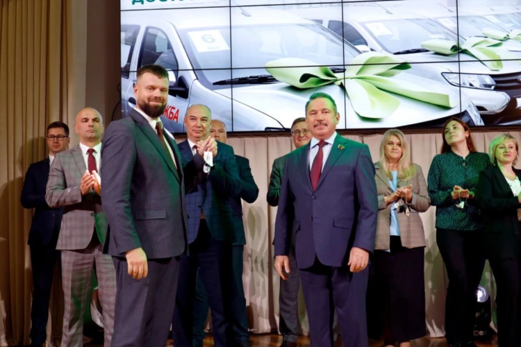 Виктор Ананич: «Наше государство заботится о том, чтобы человеку было комфортно там, где он есть»