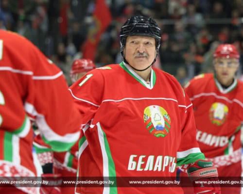 Команда Президента одержала победу в Республиканской хоккейной лиге